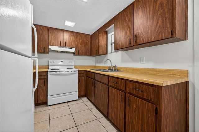 902 TWO HOUSES LANE, Seffner, FL 33584