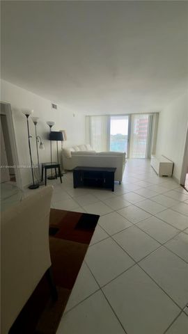 5161 Collins Ave 511, Miami Beach, FL 33140