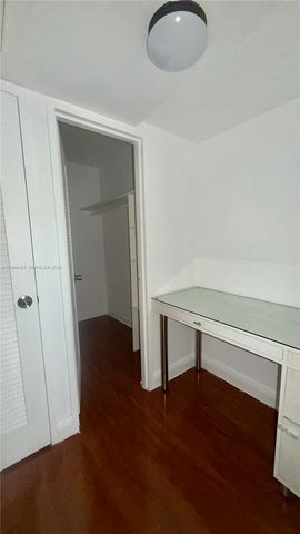 5161 Collins Ave 511, Miami Beach, FL 33140