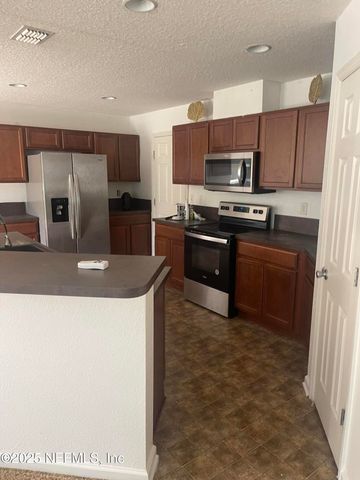 12029 ALEXANDRA Drive, Jacksonville, FL 32218