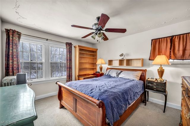 17610 Narragansett Avenue, Lakewood, OH 44107