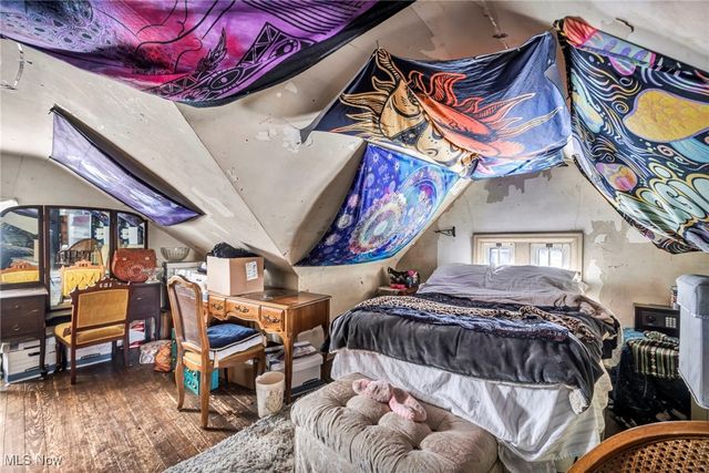 17610 Narragansett Avenue, Lakewood, OH 44107