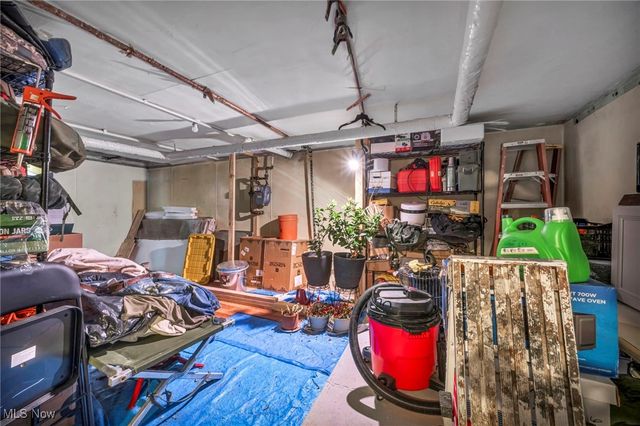 17610 Narragansett Avenue, Lakewood, OH 44107