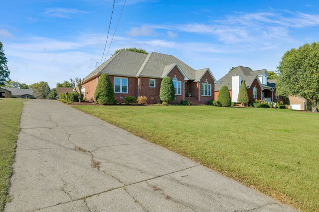 351 Jones Mill Rd, La Vergne, TN 37086