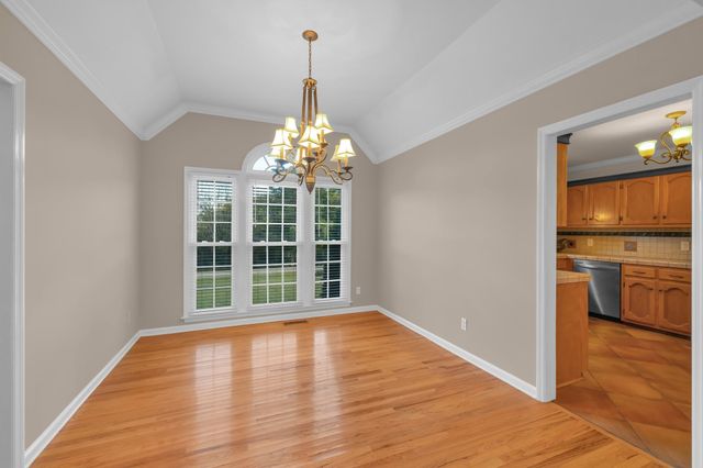 351 Jones Mill Rd, La Vergne, TN 37086