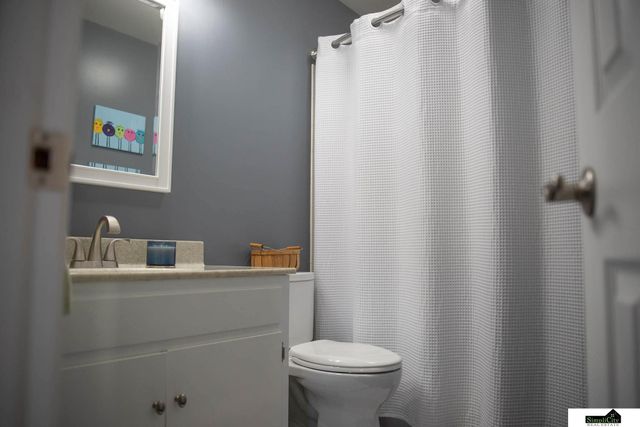 6805 Hawkins Bend, Lincoln, NE 68516