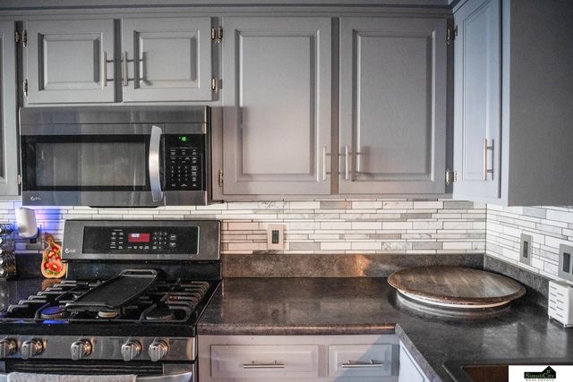 6805 Hawkins Bend, Lincoln, NE 68516