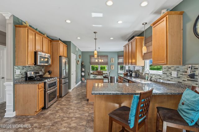 23 Greenwich Drive, Jackson, NJ 08527