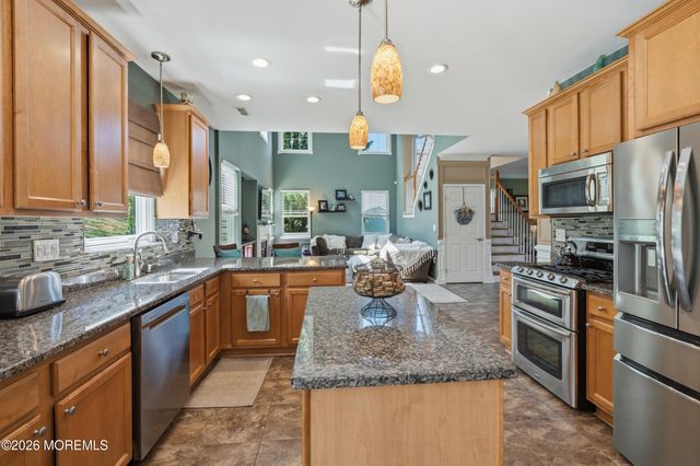 23 Greenwich Drive, Jackson, NJ 08527