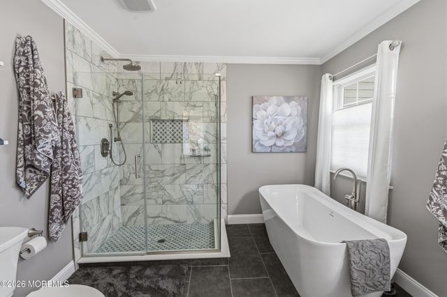 23 Greenwich Drive, Jackson, NJ 08527