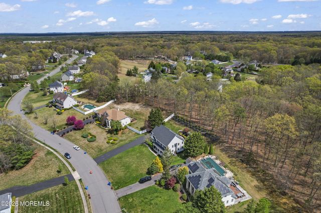 23 Greenwich Drive, Jackson, NJ 08527