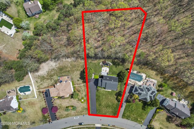 23 Greenwich Drive, Jackson, NJ 08527