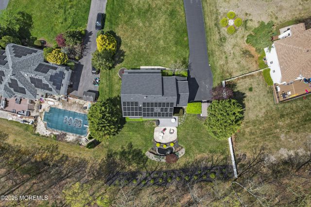 23 Greenwich Drive, Jackson, NJ 08527