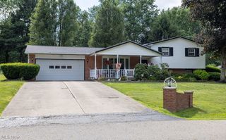 8639 Candlewood Avenue NW, North Canton, OH 44720