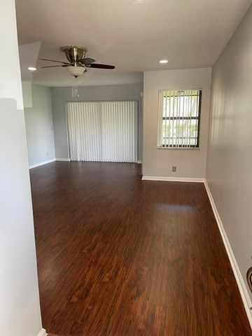 12628 Shoreline Drive 9c, Wellington, FL 33414