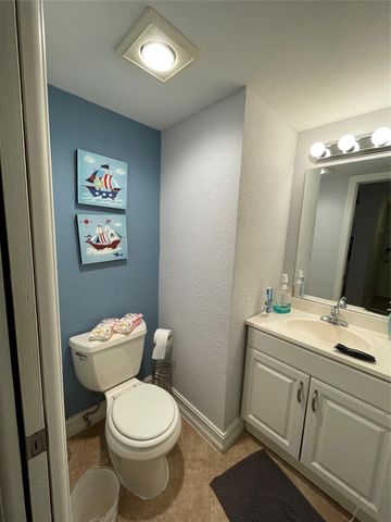 6075 N Sabal Palm Blvd 205, Tamarac, FL 33319