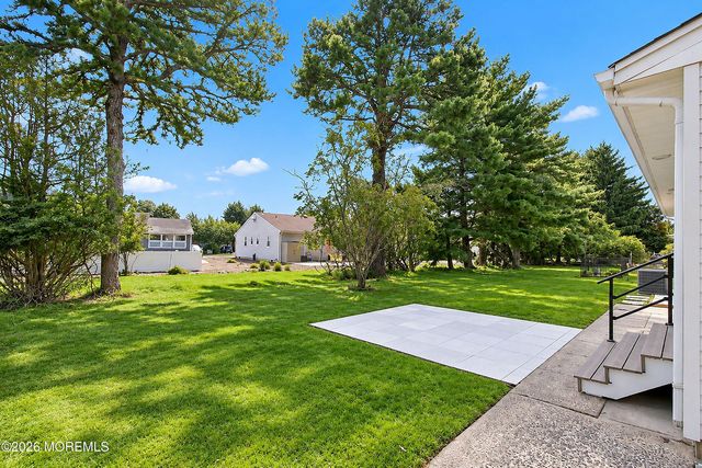 26 Nostrand Drive, Toms River, NJ 08757