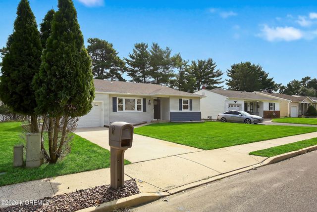 26 Nostrand Drive, Toms River, NJ 08757