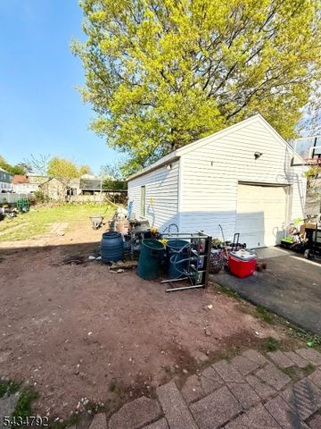73 Raritan Ave, Paterson City, NJ 07503