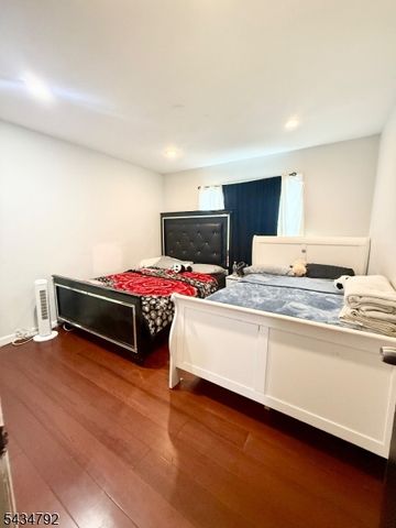 73 Raritan Ave, Paterson City, NJ 07503