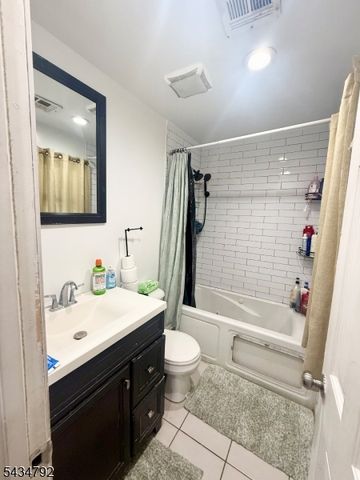 73 Raritan Ave, Paterson City, NJ 07503