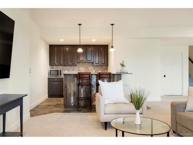 387 Crossing Cir, Castle Pines, CO 80108