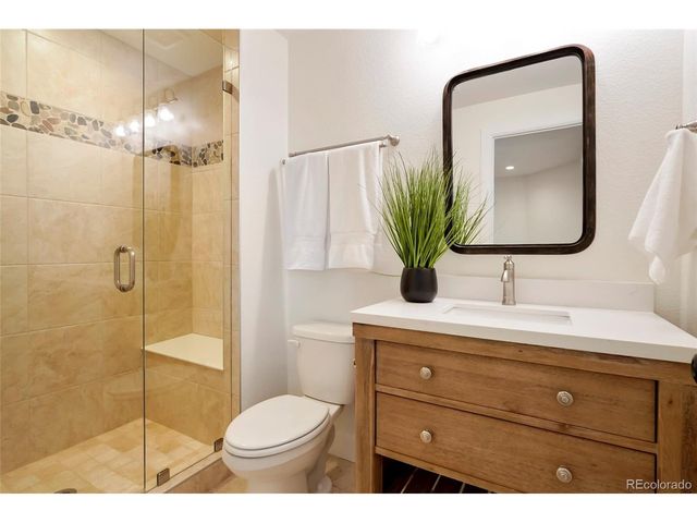 387 Crossing Cir, Castle Pines, CO 80108