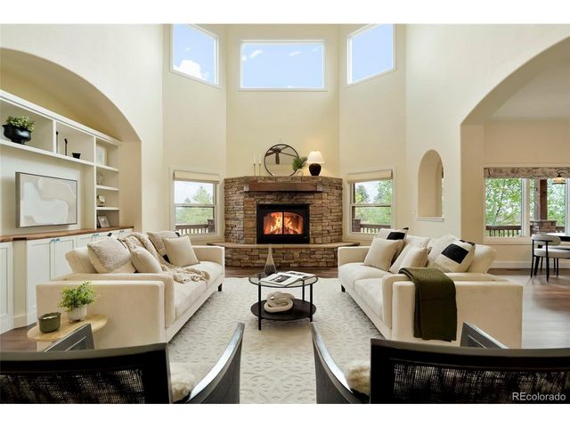 387 Crossing Cir, Castle Pines, CO 80108