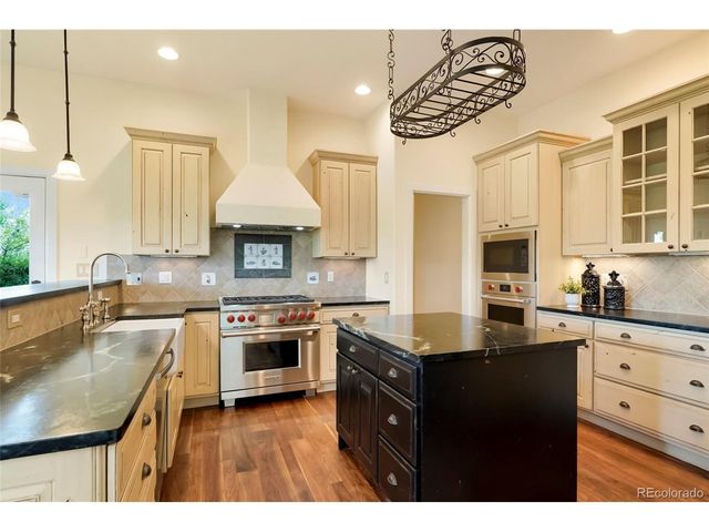 387 Crossing Cir, Castle Pines, CO 80108