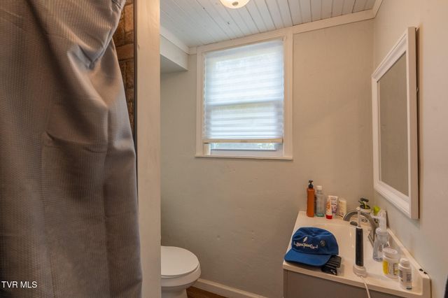 2305&2303 Abbott Drive, Johnson City, TN 37601