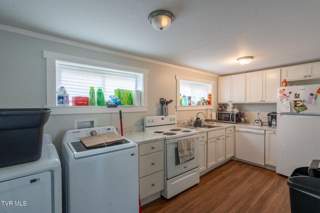 2305&2303 Abbott Drive, Johnson City, TN 37601