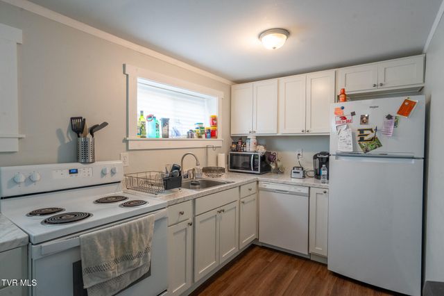 2305&2303 Abbott Drive, Johnson City, TN 37601