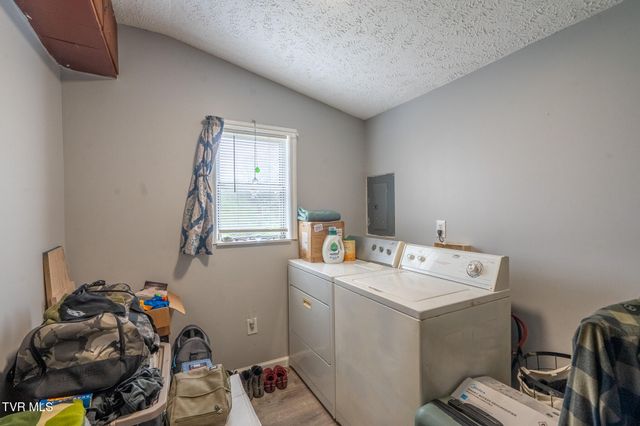 2305&2303 Abbott Drive, Johnson City, TN 37601