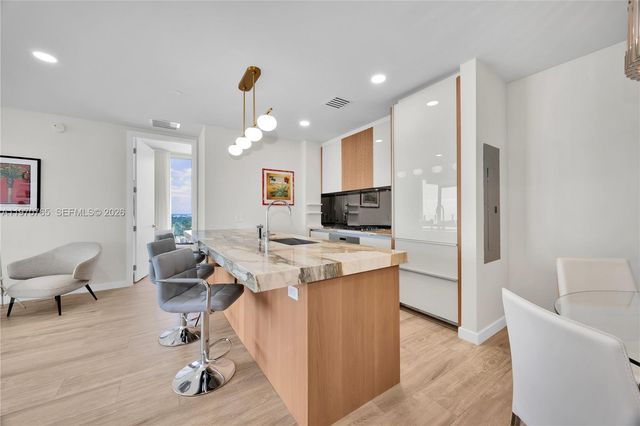 2831 S Bayshore Dr 2201, Miami, FL 33133