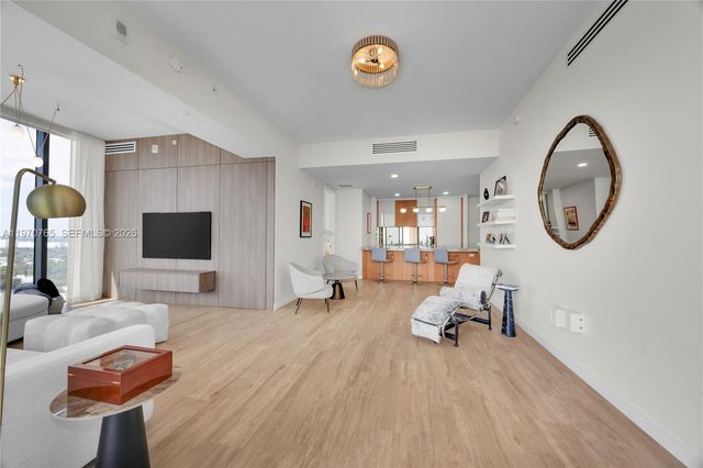 2831 S Bayshore Dr 2201, Miami, FL 33133