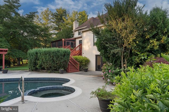10 STREAM CT, Owings Mills, MD 21117