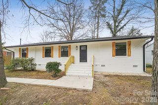 3900 Foxford Place, Charlotte, NC 28215