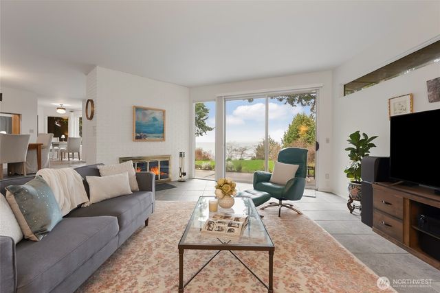 8617 Semiahmoo Drive, Blaine, WA 98230