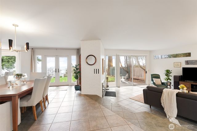 8617 Semiahmoo Drive, Blaine, WA 98230