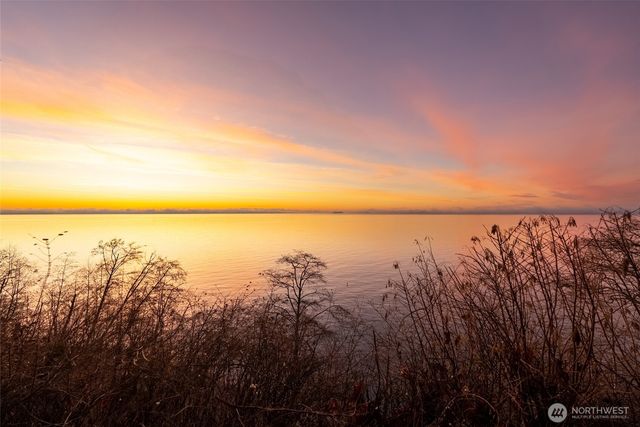 8617 Semiahmoo Drive, Blaine, WA 98230