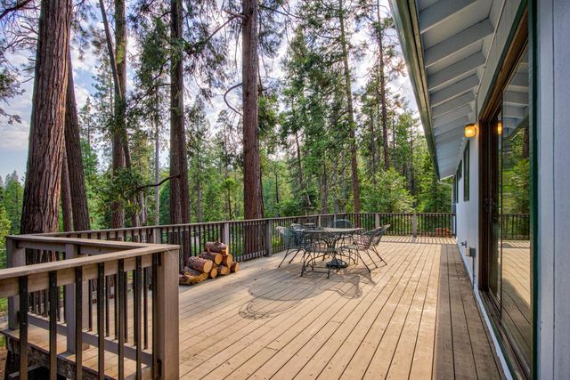 2346 Black Oak Dr, Arnold, CA 95223