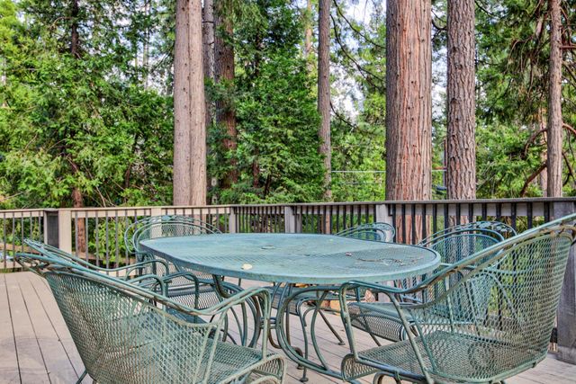 2346 Black Oak Dr, Arnold, CA 95223