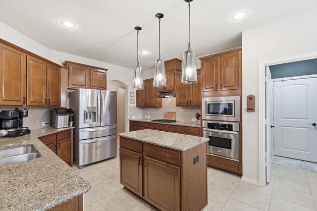 7105 Edwards Road, Denton, TX 76208