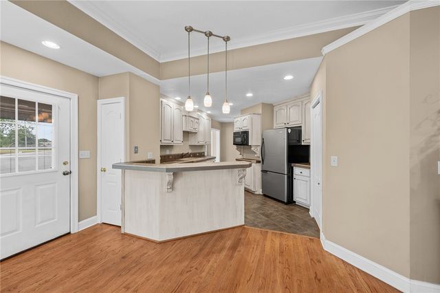 709 W Main Street, Pickens, SC 29671