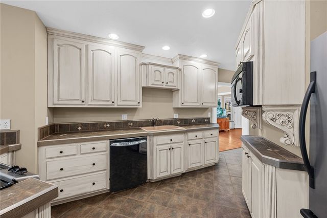 709 W Main Street, Pickens, SC 29671