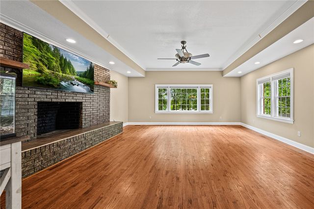 709 W Main Street, Pickens, SC 29671