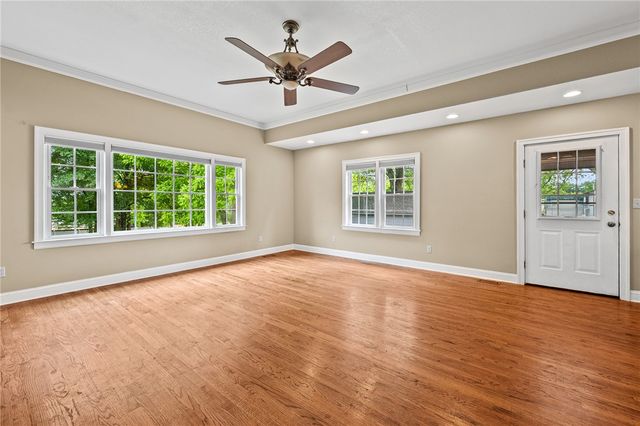 709 W Main Street, Pickens, SC 29671