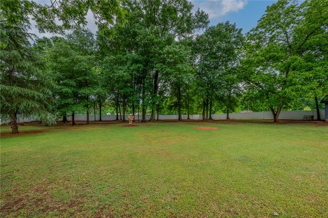 709 W Main Street, Pickens, SC 29671