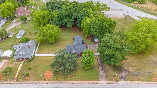 709 W Main Street, Pickens, SC 29671