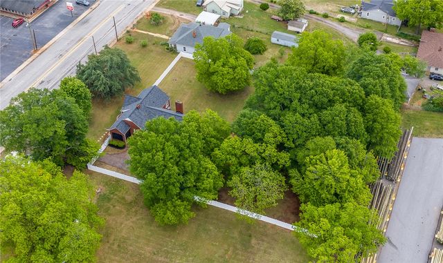 709 W Main Street, Pickens, SC 29671